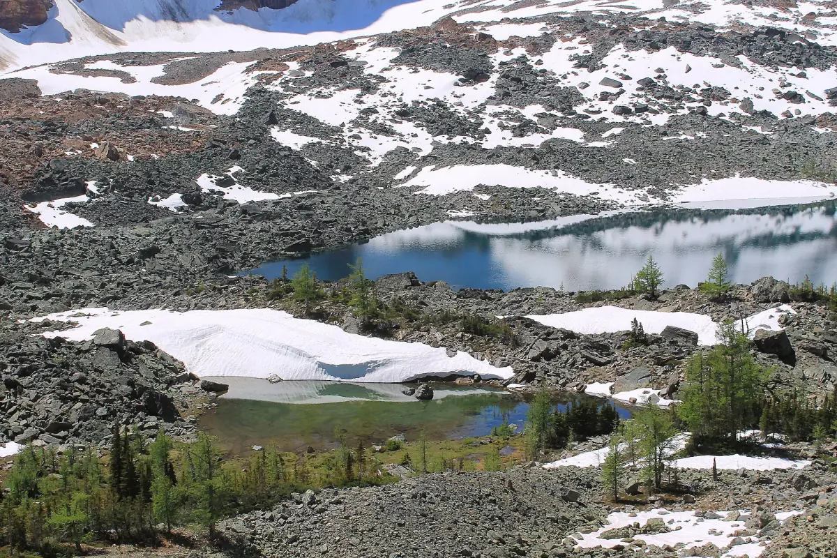 Der Eiffel Lake oberhalb des Moraine Lake